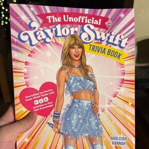 Taylor Swift Activity Book